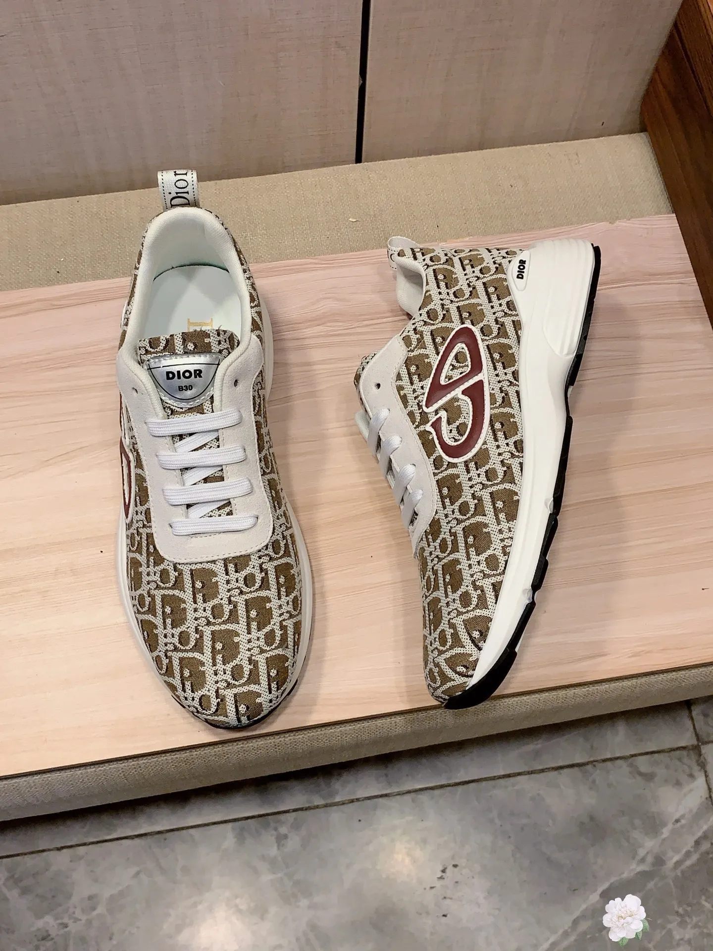 Men's Men's Shoes💰442💰💰🎩🎩[Lightning][Lightning] "Dior DIOR*" The latest and most popular casual shoes, top brand [seduce] luxury ~ purchasing agency, top ~ quality. [Strong] The upper is made of imported breathable cowhide with material ➕ breathable sheepskin feet (•) and fine workmanship. The original stylish and stylish soft rubber wear-resistant and non-slip outsole is light and comfortable on the feet. The real thing looks better when photographed in person. 0121: code: 38-44, 5️⃣ colors selected
